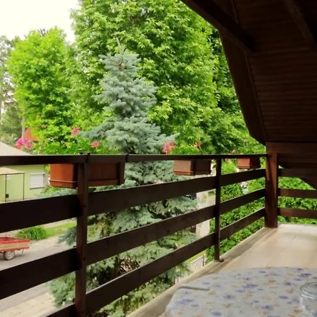 Charlie Vendeghaz,emelet 8 Fos,100m2-es