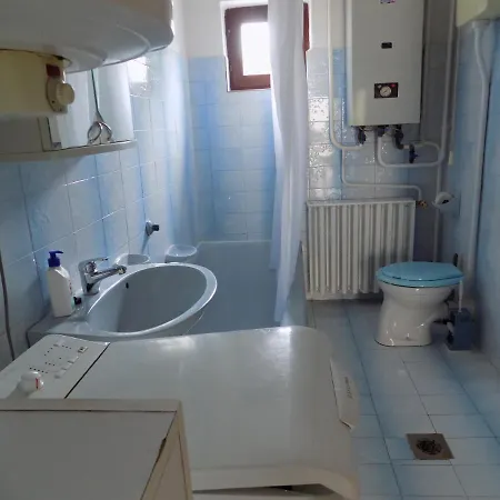 Charlie Vendégház,emelet 8 Fős,100m2-es *