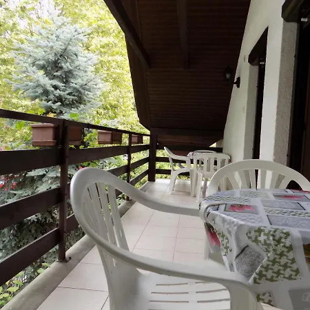Charlie Vendégház,emelet 8 Fős,100m2-es Siófok