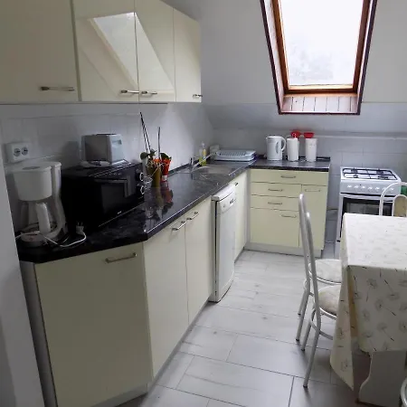 Apartamento Charlie Vendégház,emelet 8 Fős,100m2-es