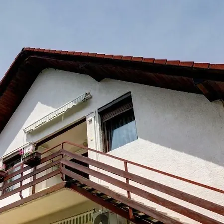 Charlie Vendégház,emelet 8 Fős,100m2-es * Siófok