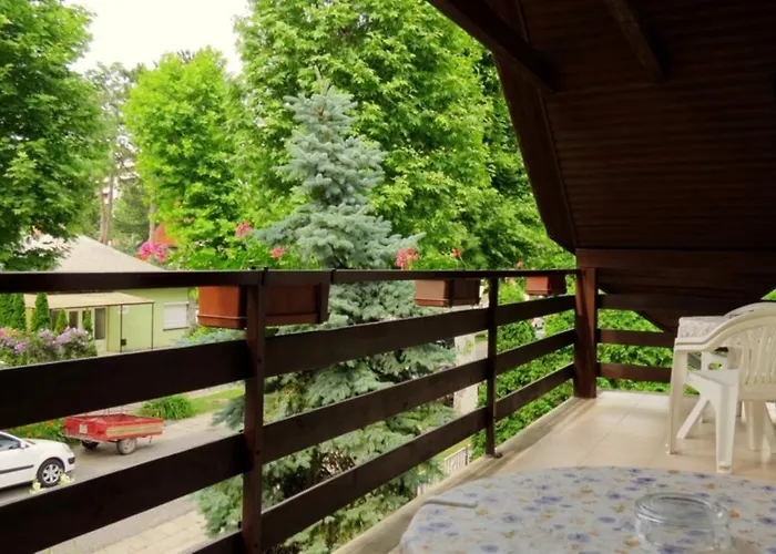 Charlie Vendégház,emelet 8 Fős,100m2-es