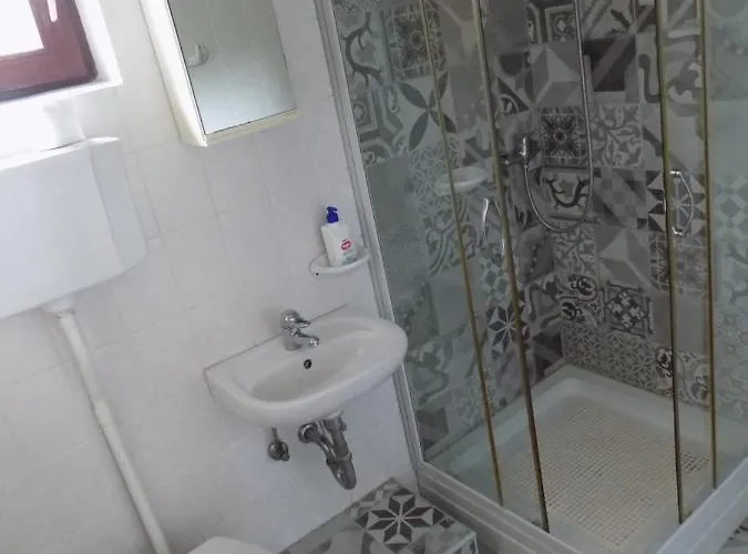 Appartement Charlie Vendégház,emelet 8 Fős,100m2-es