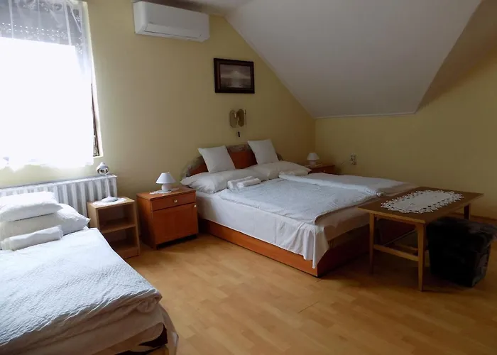 Charlie Vendégház,emelet 8 Fős,100m2-es