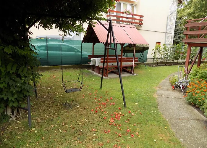 Charlie Vendégház,emelet 8 Fős,100m2-es * Siófok